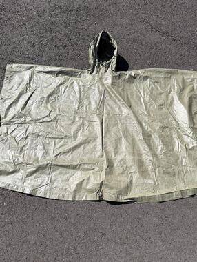 Vintage OD Green Hooded Military Poncho Jacket 1951 Korean War Used